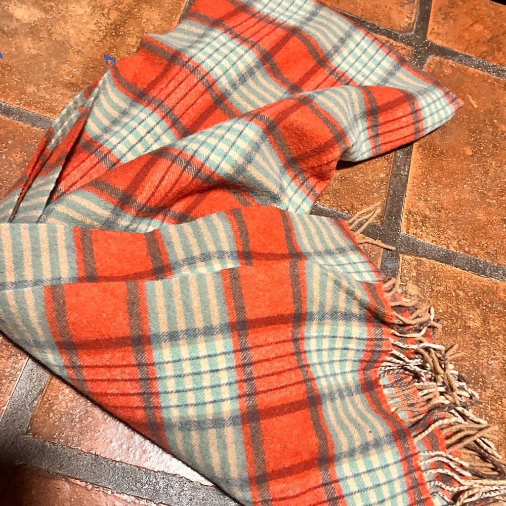 100% Wool LLBean oversized Shawl in warm autumn dream colors GUC